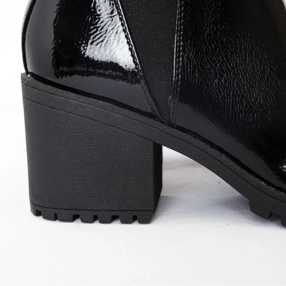 Patent leather look lug sole Chelsea boot black Dirty Laundry Lita 8.5 fall boot - Picture 7 of 16